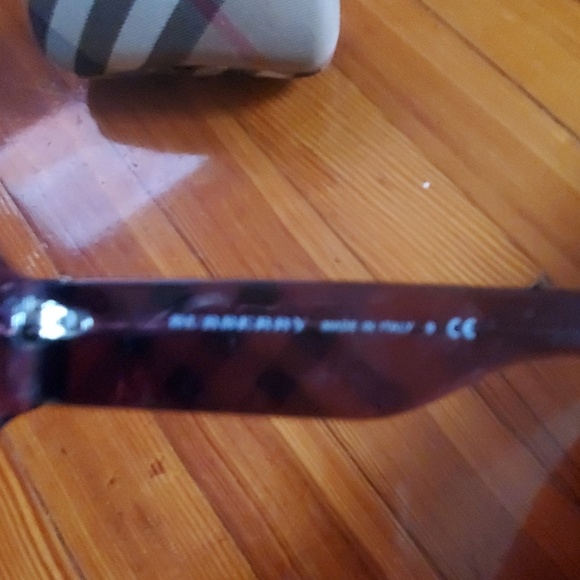 Burberry sunglasses - Picture 4 of 8
